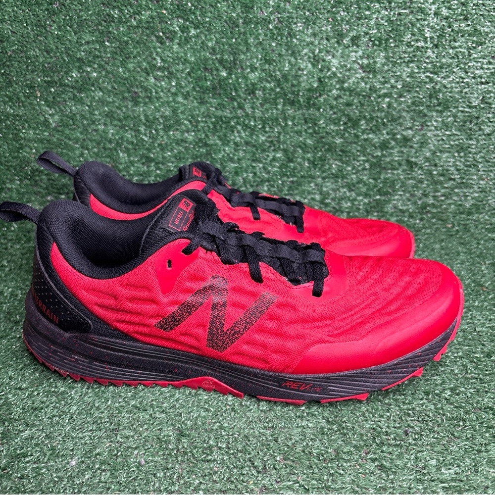New Balance Fuelcore Nitrel V3 Shoes Mens Size 10 D Red Black Sneakers MTNTRCT3